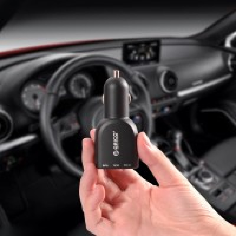 Автомобільний USB зарядний (UCA-3U) пристрій